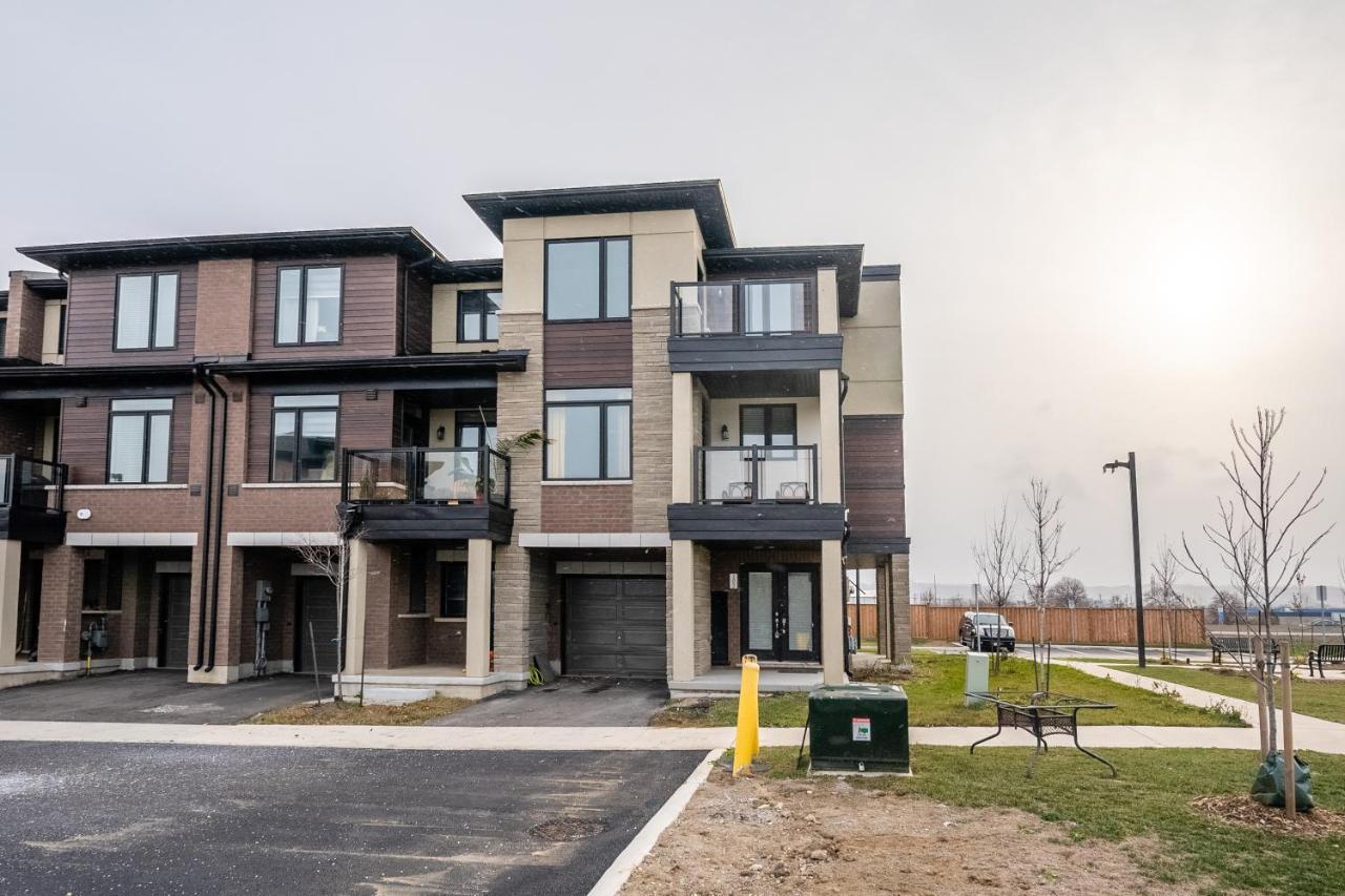 Modern Hamilton Homes Lake Ontario Shore By Globalstay Luaran gambar
